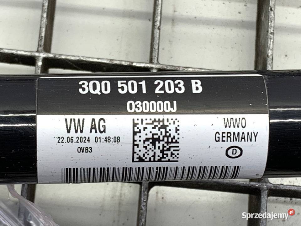 PÓŁOŚ LEWY TYŁ SKODA 20 TSI 3Q0501203B 20 265 sprzedam