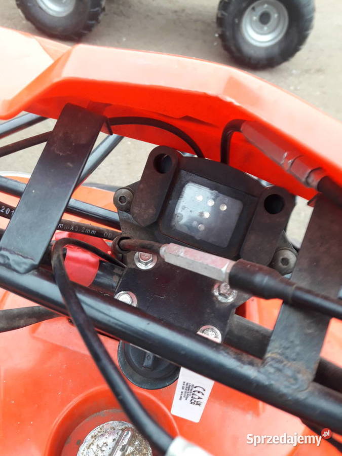 Quad zip 110 Rok produkcji 2015 Uniemyśl