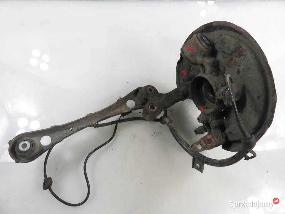 PIASTA TYLNA PRAWA AUDI A4 B6 18 T quattro osobowe