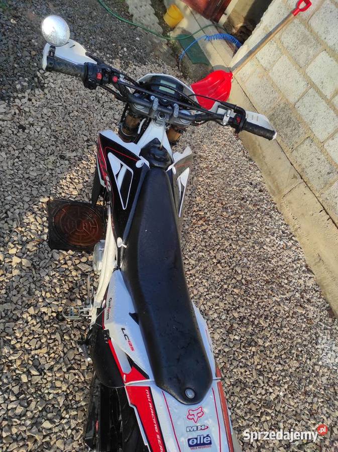 Motorhispania mh10 LC 125180 hyosunga xrx 125 LC Rok produkcji 2013 Pozostałe Pułanki