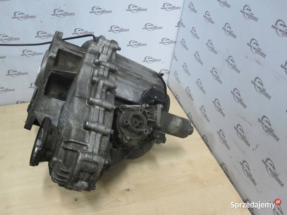 LAND ROVER DISCOVERY 27 276DT 190 162 8454228031 osobowe