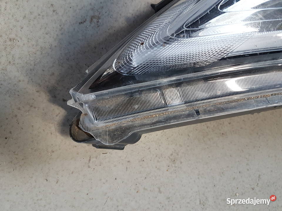 NISSAN JUKE 2019 PRAWY REFLEKTOR USZKODZONY Oświetlenie Turek
