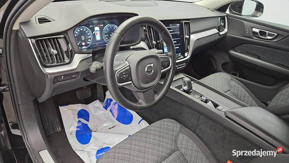Volvo V60 B3 B Core aut Z Polskiego Salonu ESP mazowieckie Warszawa sprzedam
