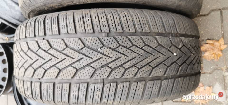 4 Opony zimowe 23555R17 bieżnik ok 6mm 235 Łęczna