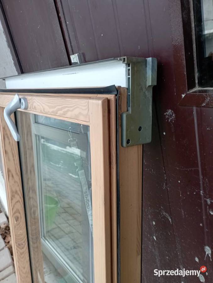 Okno dachowe używane w średnim stanie Grodzisko