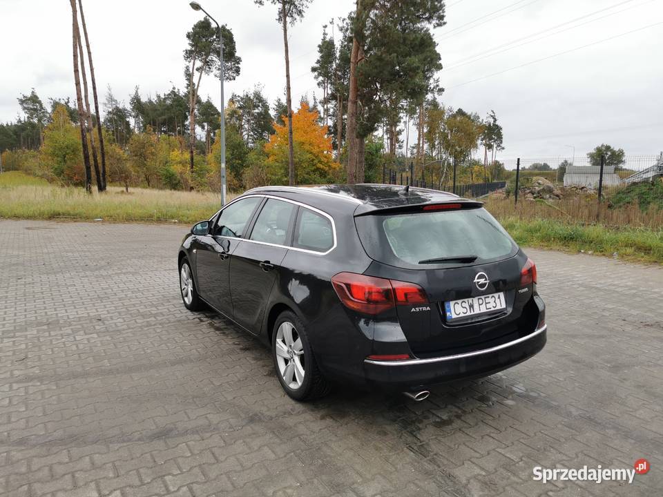 Opel Astra J Sports Tourer 2014 Salon Polska wspomaganie kierownicy Świecie sprzedam