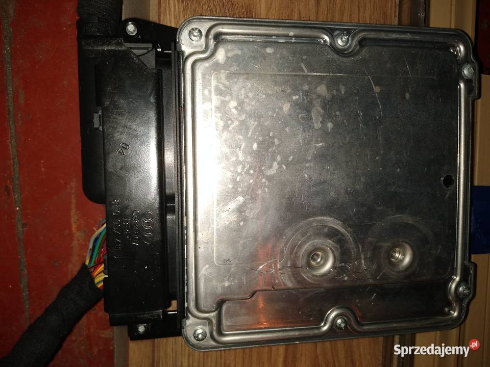 Sterownik ECU silnika Audi Bosch 4F0907401B Ostrowiec Świętokrzyski
