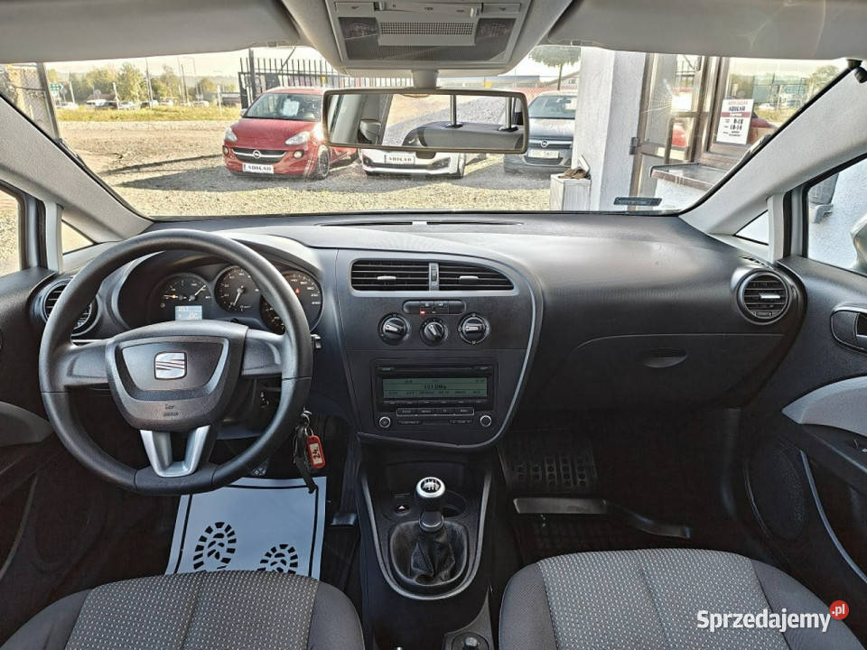 Seat Leon FL klima niski przebieg elszyby Isofix śląskie sprzedam