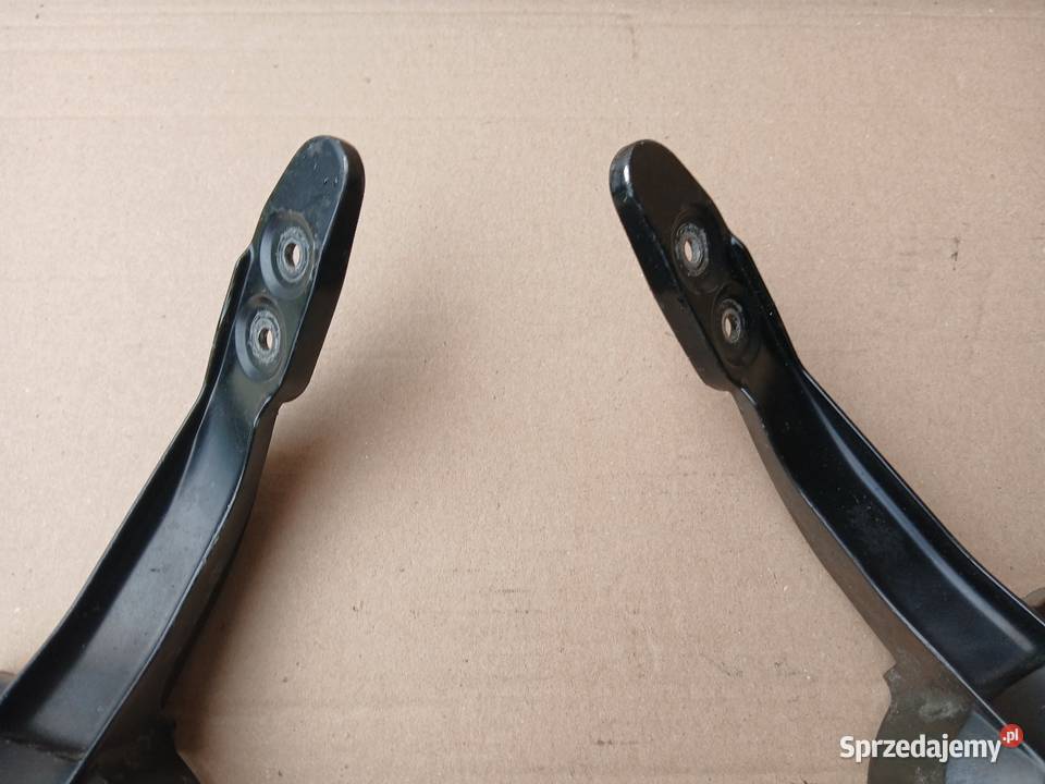 Stelaż lampy czachy prawy lewy Yamaha Fazer 600 Skwierzyna