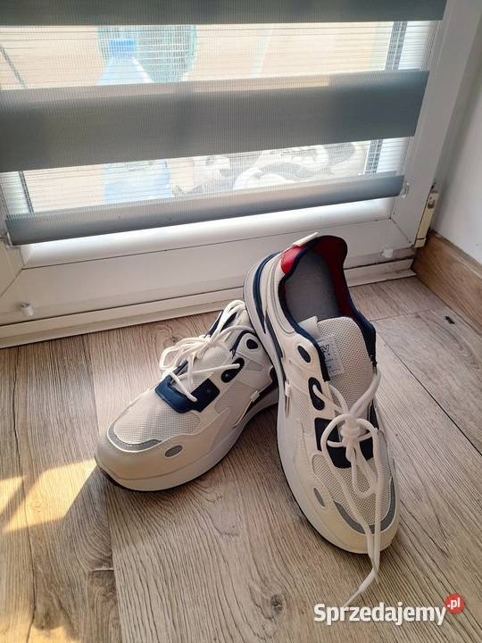 Męskie niskie sznurowane buty do biegania z inna Gostyń