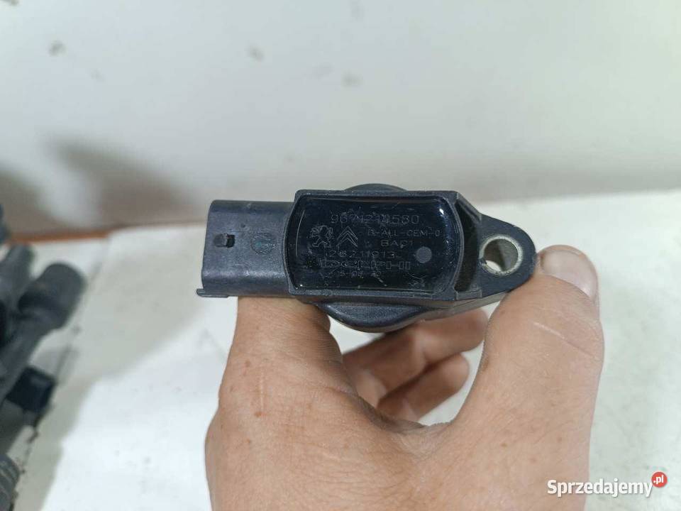 CEWKA ZAPŁONOWA PEUGEOT 208 12 VTI 9671214580 Układ elektryczny silnika