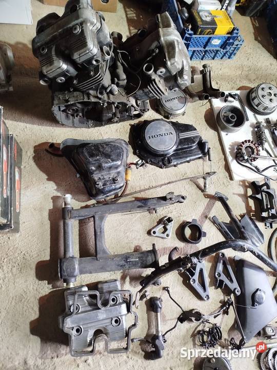 Części honda vf750 vf700 rc07 rc09 magna 8288r Tarnów