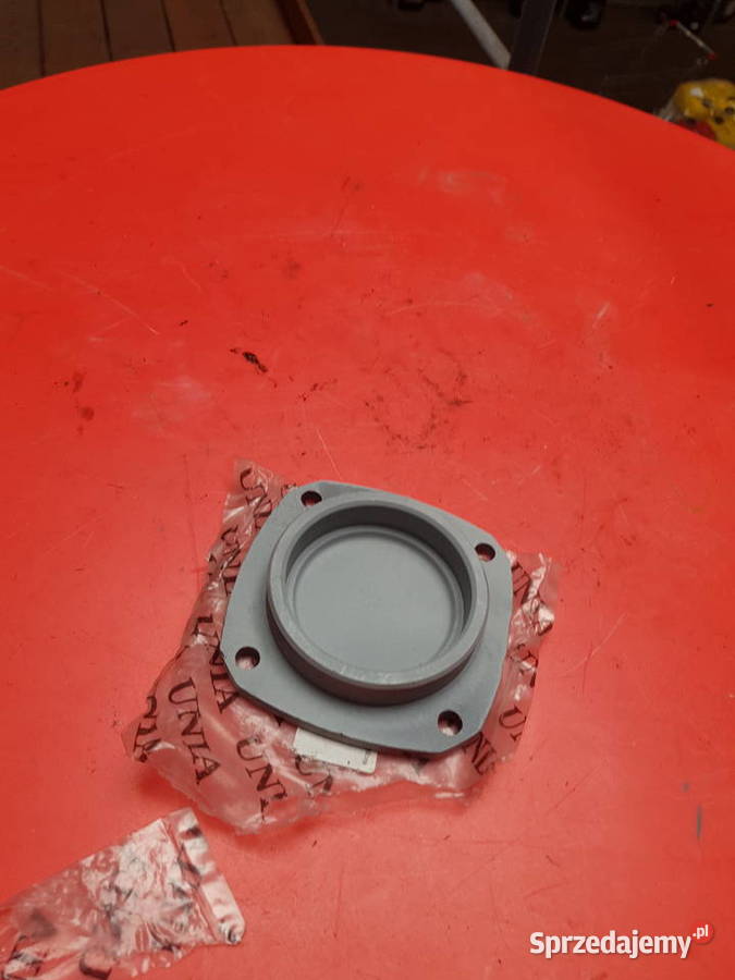 050001007 Pokrywa skrzyni ROZSIEWACZ RCW3 MX Do rozsiewaczy i rozrzutników Sulechów