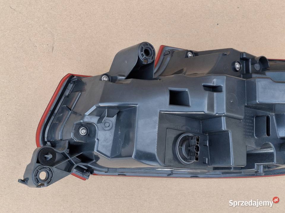 BMW 2 F22 F23 F87 LAMPA LEWY TYŁ LEWA TYLNA Bieleń