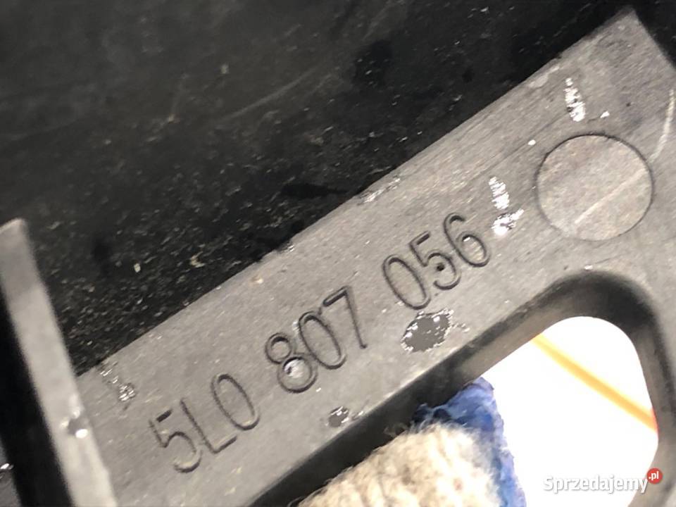 SPRYSKIWACZ REFLEKTORA PRAWY PRZÓD SKODA YETI sprzedam