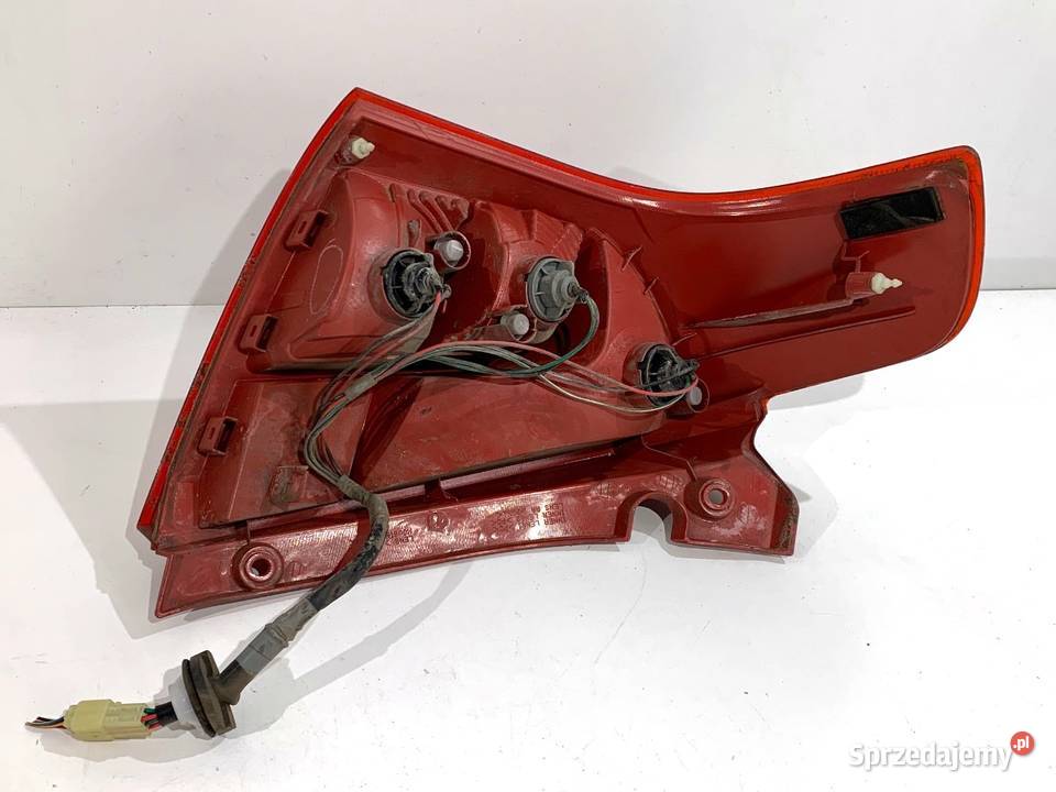 LAMPA PRAWY TYŁ SUZUKI SWIFT III Hatchback sprzedam