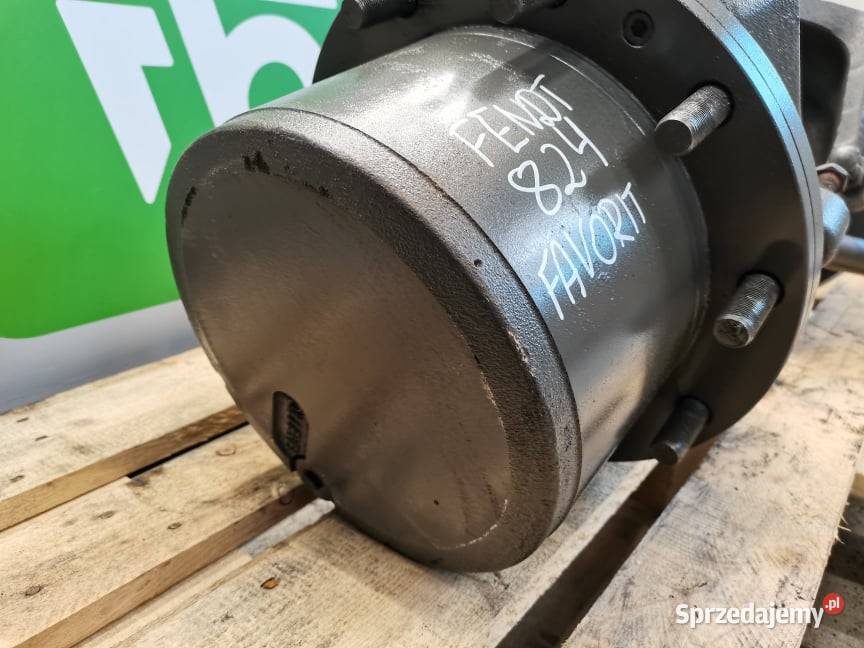 Zwrotnica Fendt 824 Vario Wilkowo