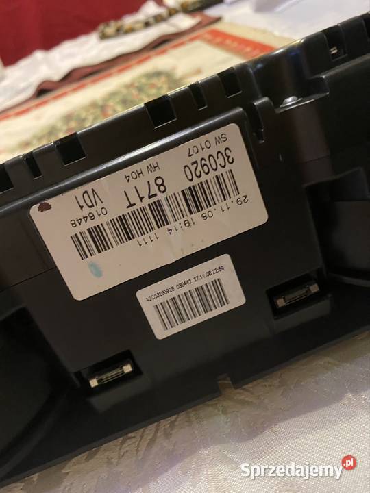 Licznik Passat B6 20tdi CR 260 Lwówek Śląski