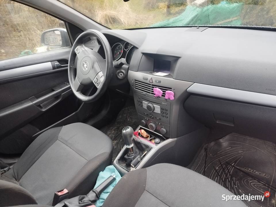 Astra H hatchback 17 4/5 Ujanowice