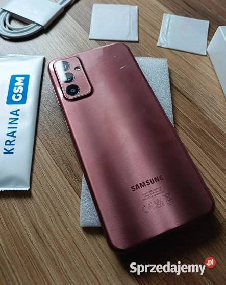 Samsung Galaxy M13 464GB pomarańczowy pudełko