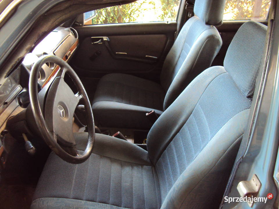 Mercedes W123 240D Płaza