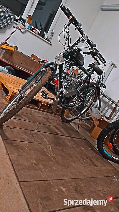 Sprzedam rower z silnikiem 80cc Moretti woj Pozostałe Bytów