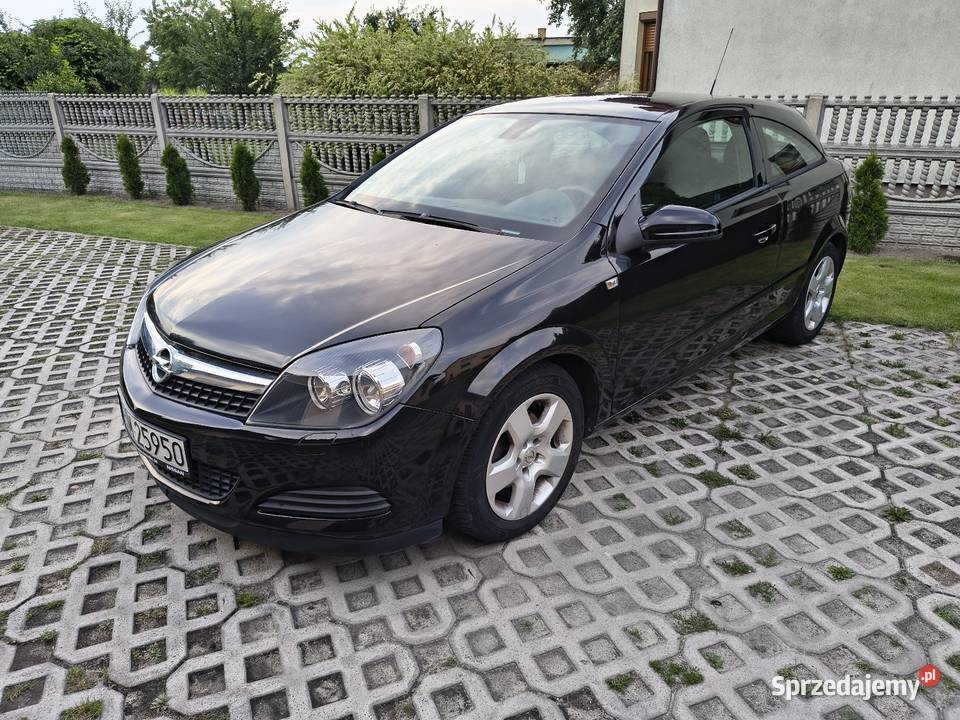 Opel Astra GTC 1490 Glinnik