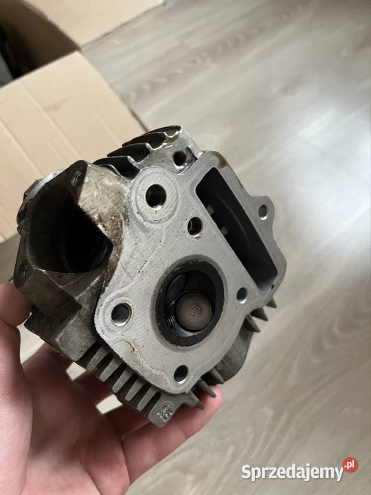 Cylinder tłok głowica gaźnik Chruślin