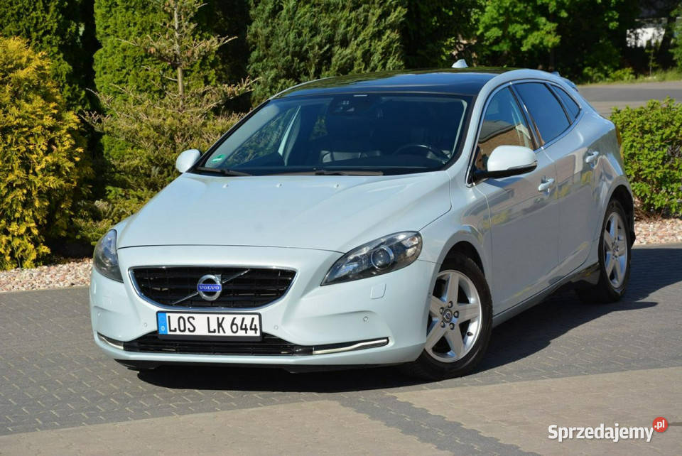 Volvo V40 Panorama biXenon Ledy Kamery Blis Hatchback sprzedam