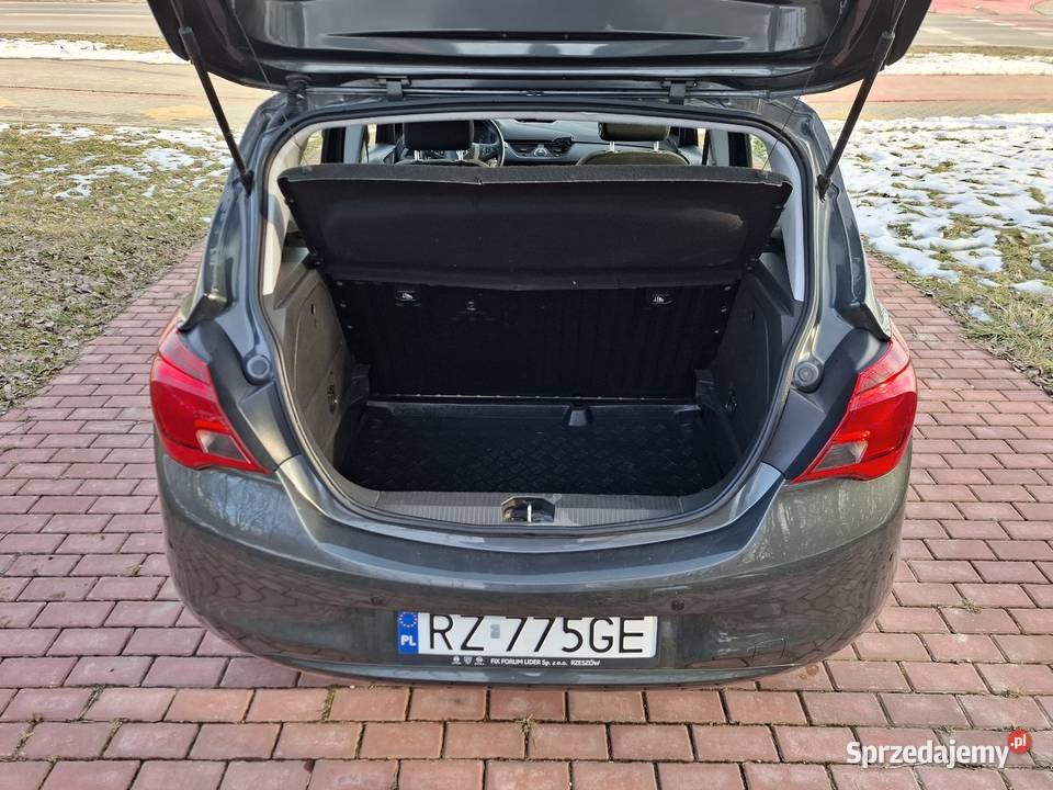 Opel Corsa E 2017 14 75 salon Polska Rzeszów