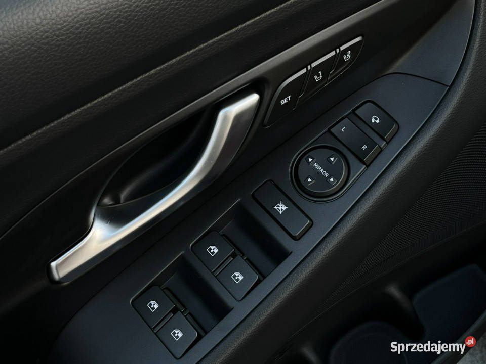 Hyundai i30 15 TGDI 7DCT 140 Nline Luxury elektrochrom. lusterko wst. sprzedam