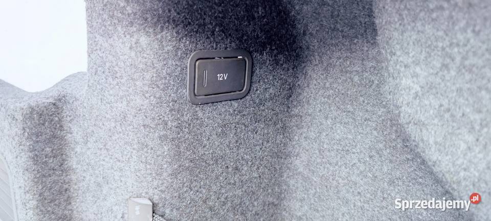 TAPICERKA BOCZEK BAGAŻNIKA AUDI A4 B6 8H0863888A osobowe Tapicerki samochodowe Przystajń