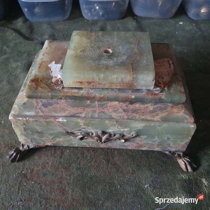 Kamienne elementy podstawy sjenit Wrocław