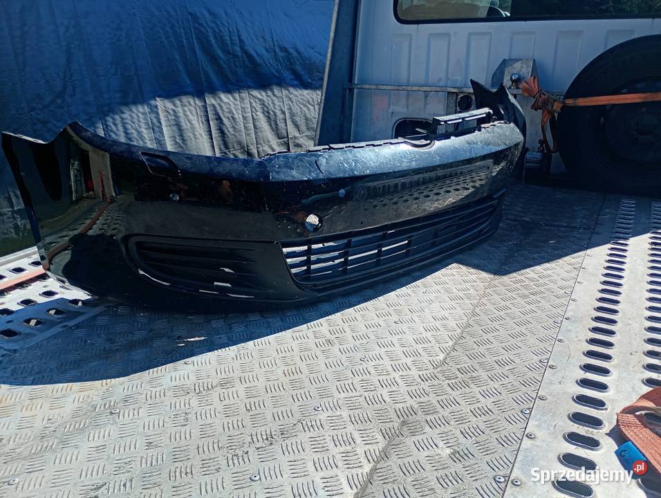 Sprzedam zderzak VW Golf 6 lekko uszkodzony Szubin