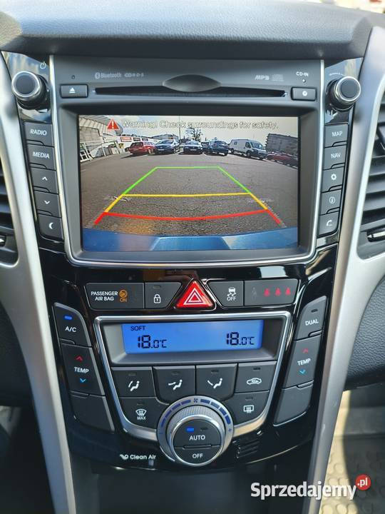 Hyundai i30 blue 16 CRDi Trend sprzedam
