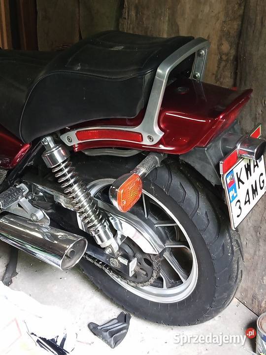 Honda VF 500 Magna 1985r czterosuwowy Kamień