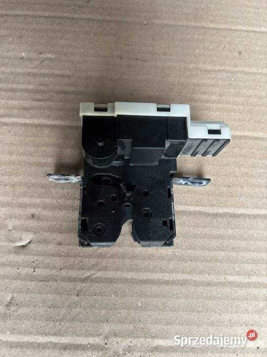 Zamek szyby klapy tył renault Laguna 7700430941 Części samochodowe