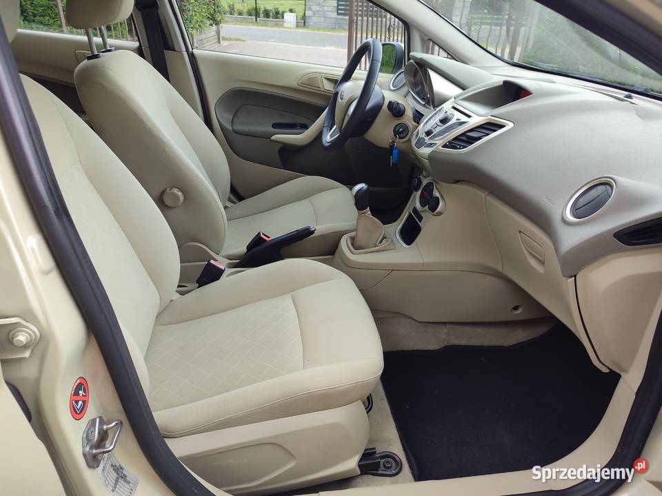 Ford Fiesta MK7 125 Benzyna Ghia Titanum Jasne Turek