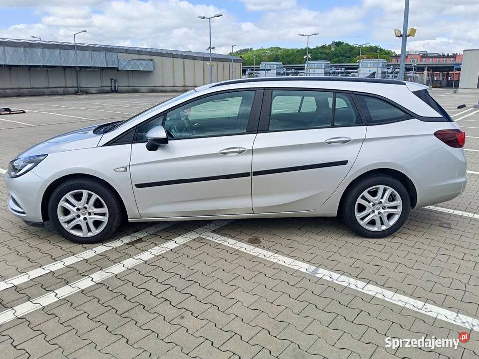 Opel Astra K jedyne 125 sprowadzony Jelenia Góra