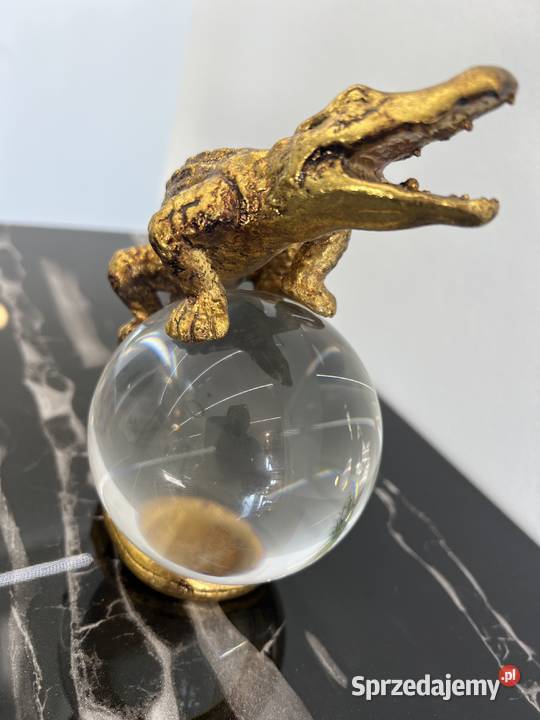 Figura dekoracyjna krokodyl na kuli 17x12x9 Figurki i rzeźby Golkowice sprzedam