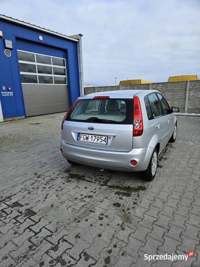 FORD FIESTA AUTOMAT NAJBOGATSZA WERSJA Deszczno