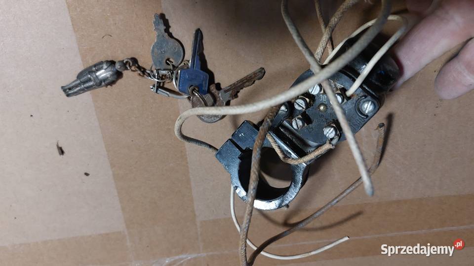 Stacyjka do starego auta Miłków