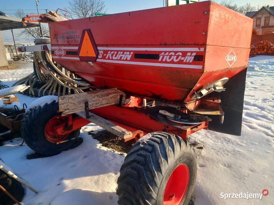 Rozsiewacz nawozu kujawsko-pomorskie Lisewo Kościelne