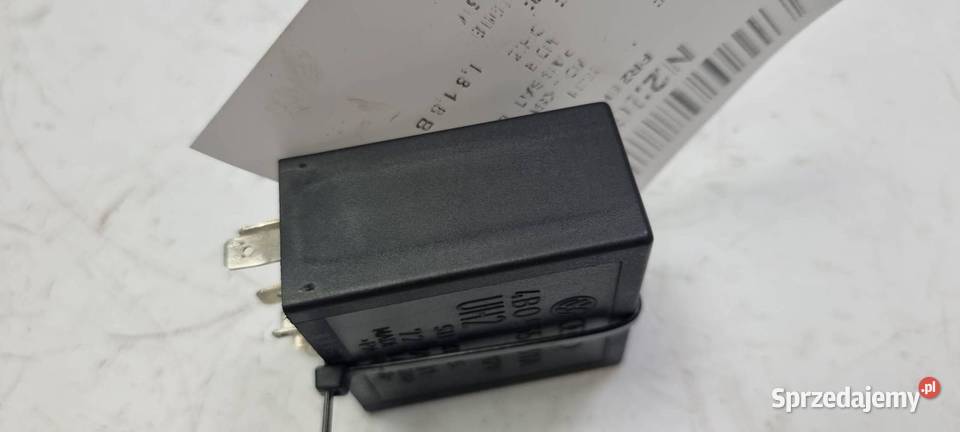 PRZEKAZNIK VOLKSWAGEN PASSAT B5 osobowe Lipno