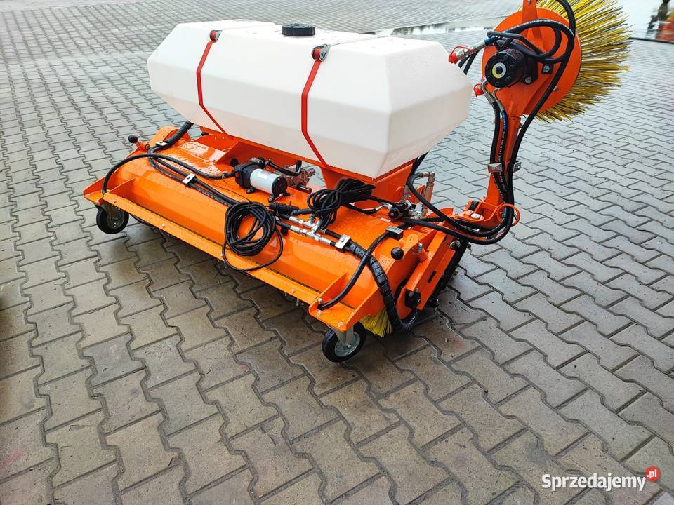 Mała zamiatarka 120 na WOM na chodniki Rolnictwo świętokrzyskie Opatów
