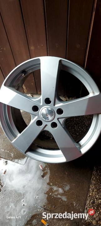 Felga aluminiowa 17 bez opon Rumia