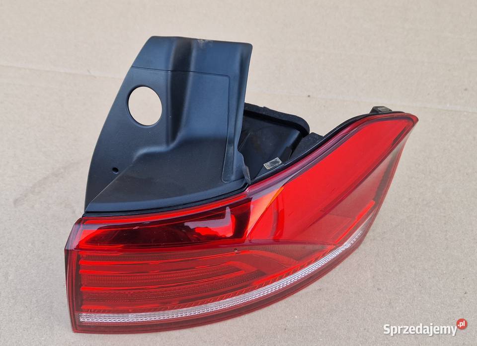 VW PASSAT B8 KOMBI LAMPA PRAWA PRAWY TYŁ IDEALNA lubuskie Bieleń