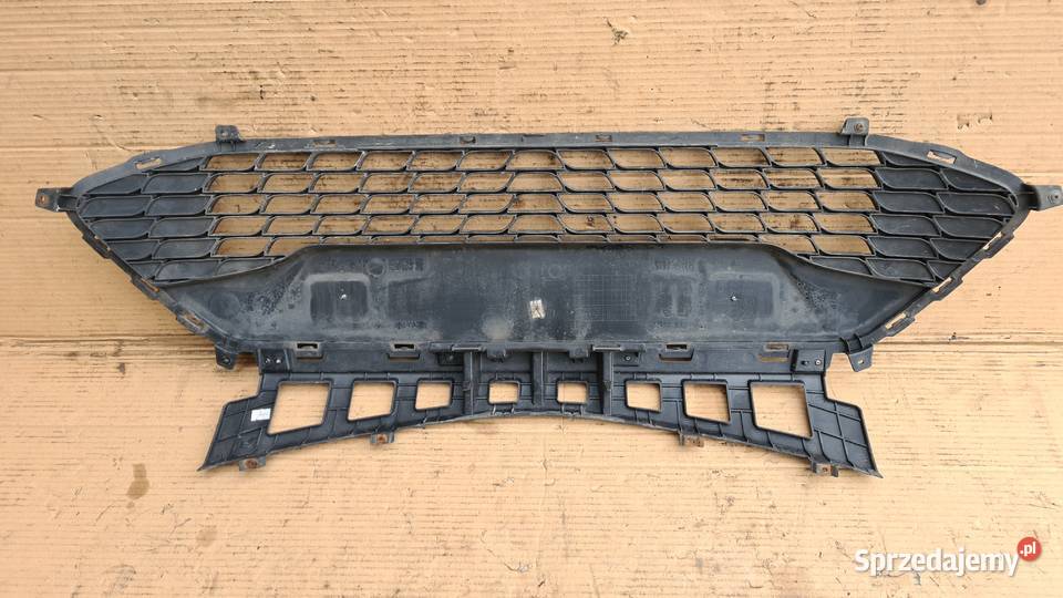 Hyundai I30 cw 1 Lift atrapa kratka dolna osobowe dolnośląskie Legnica