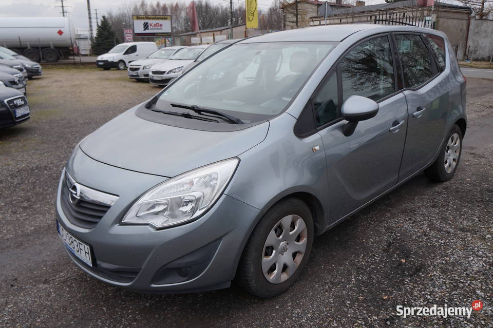 14 BENZYNA ZAREJESTROWANY Hatchback Częstochowa