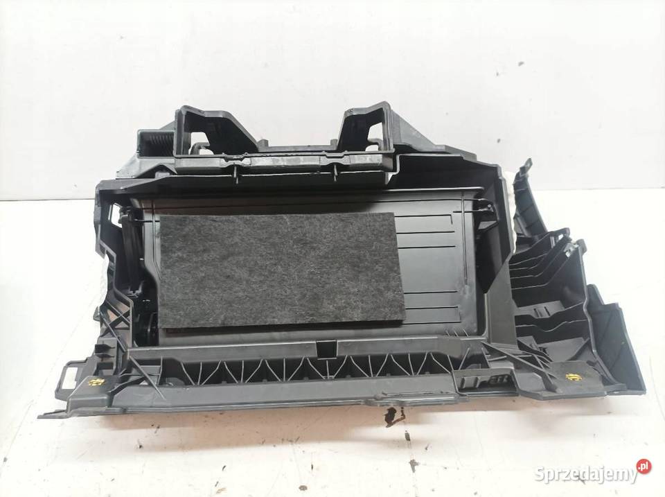SCHOWEK LEWY PASAŻERA UK 57C857097E Skoda Karoq Schowki, półki
